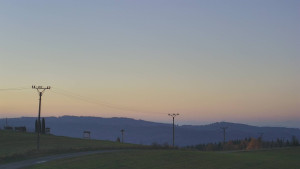 Skiareál Troják - Troják, Maruška - panorama 2 - 6.11.2025 v 06:33 Skiareál Troják - Troják, Maruška - panorama 2 - 6.11.2025 v 06:33