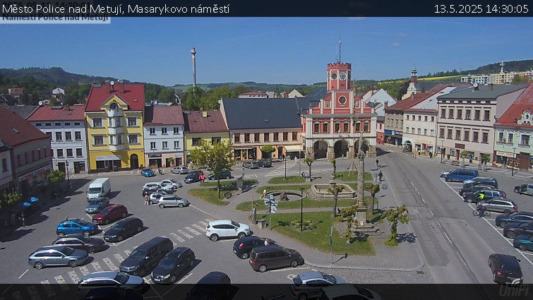 Město Police nad Metují - Masarykovo náměstí - 13.5.2025 v 14:30 Město Police nad Metují - Masarykovo náměstí - 13.5.2025 v 14:30