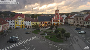 Město Police nad Metují - Masarykovo náměstí - 15.9.2025 v 19:15
