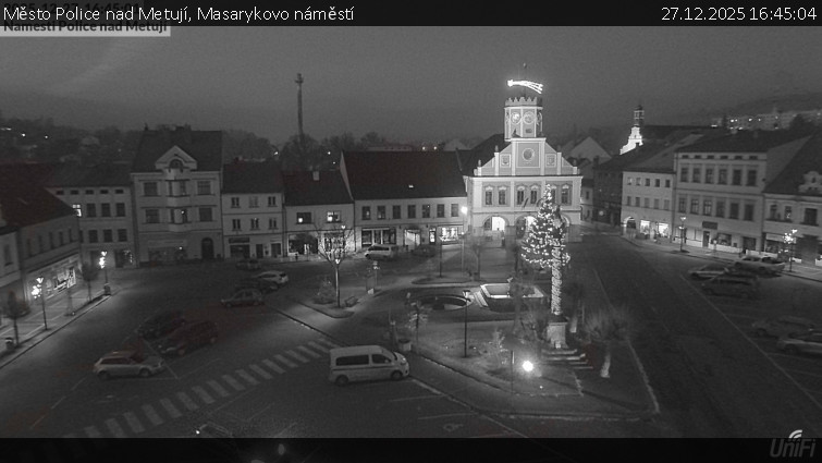 Město Police nad Metují - Masarykovo náměstí - 27.12.2025 v 16:45
