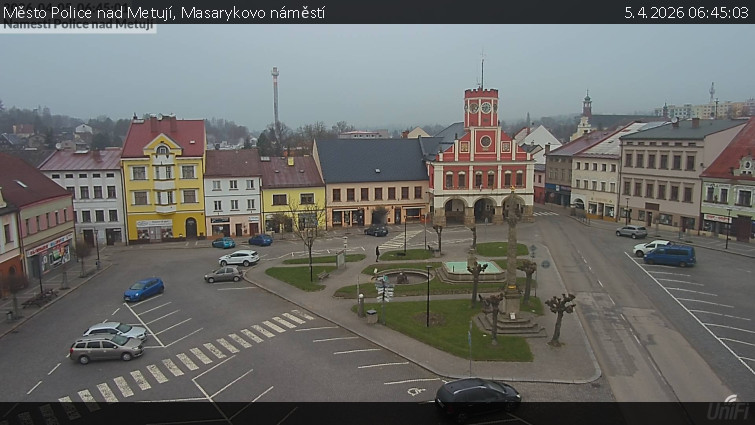 Město Police nad Metují - Masarykovo náměstí - 5.4.2026 v 06:45