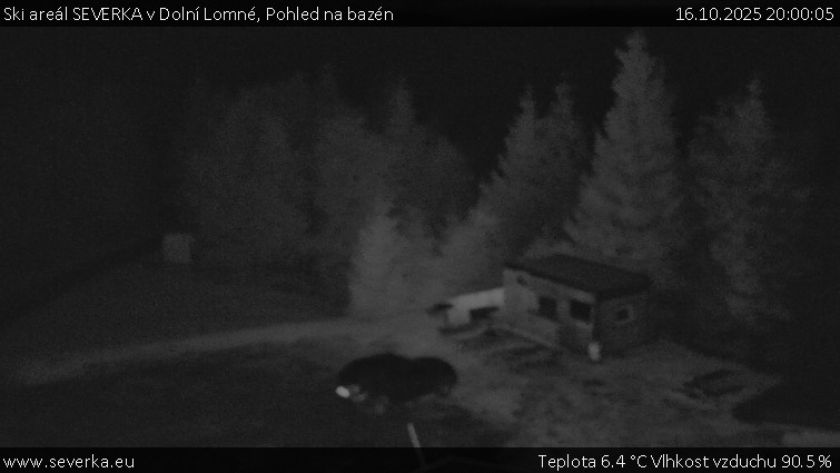 Ski areál SEVERKA v Dolní Lomné - Pohled na bazén - 16.10.2025 v 20:00 Ski areál SEVERKA v Dolní Lomné - Pohled na bazén - 16.10.2025 v 20:00