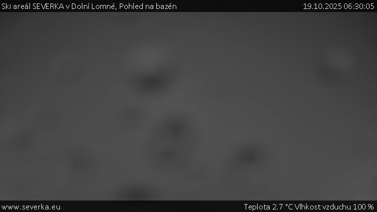 Ski areál SEVERKA v Dolní Lomné - Pohled na bazén - 19.10.2025 v 06:30 Ski areál SEVERKA v Dolní Lomné - Pohled na bazén - 19.10.2025 v 06:30