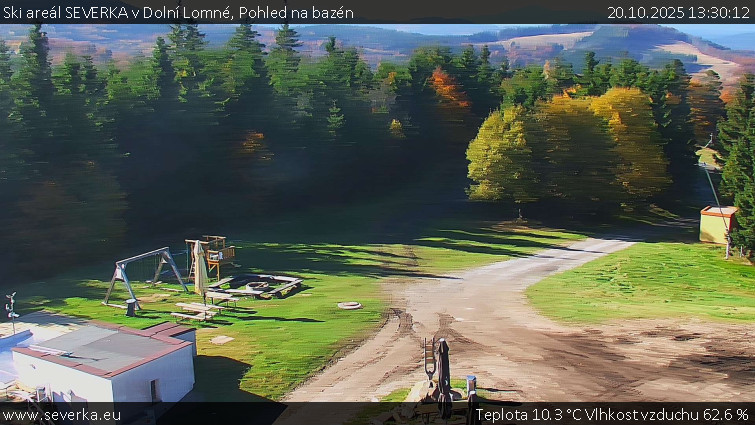Ski areál SEVERKA v Dolní Lomné - Pohled na bazén - 20.10.2025 v 13:30 Ski areál SEVERKA v Dolní Lomné - Pohled na bazén - 20.10.2025 v 13:30