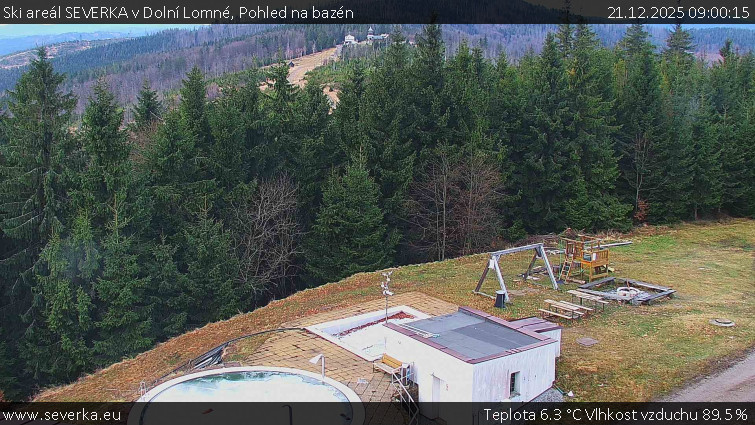 Ski areál SEVERKA v Dolní Lomné - Pohled na bazén - 21.12.2025 v 09:00