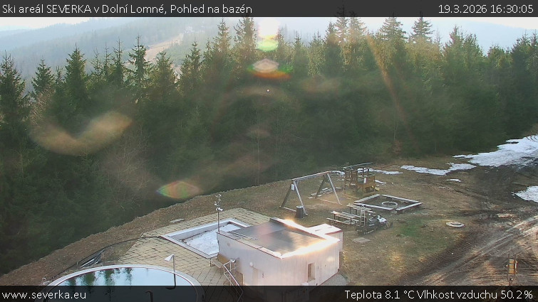 Ski areál SEVERKA v Dolní Lomné - Pohled na bazén - 19.3.2026 v 16:30