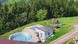 Pohled na bazén