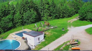 Ski areál SEVERKA v Dolní Lomné - Pohled na bazén - 16.6.2026 v 09:30 Ski areál SEVERKA v Dolní Lomné - Pohled na bazén - 16.6.2026 v 09:30