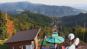 Ski areál SEVERKA v Dolní Lomné - Pohled na bazén - 23.7.2026 v 07:30 Ski areál SEVERKA v Dolní Lomné - Pohled na bazén - 23.7.2026 v 07:30