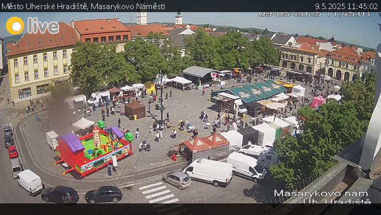 Město Uherské Hradiště - Masarykovo Náměstí - 9.5.2025 v 11:45 Město Uherské Hradiště - Masarykovo Náměstí - 9.5.2025 v 11:45
