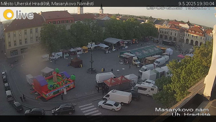 Město Uherské Hradiště - Masarykovo Náměstí - 9.5.2025 v 19:30 Město Uherské Hradiště - Masarykovo Náměstí - 9.5.2025 v 19:30