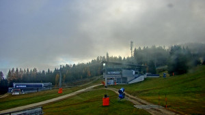 Stuhleck - Stuhleckbahn Bergstation - 31.10.2025 v 07:45 Stuhleck - Stuhleckbahn Bergstation - 31.10.2025 v 07:45