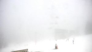 Stuhleck - Stuhleckbahn Bergstation - 23.12.2025 v 13:00