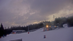 Stuhleck - Stuhleckbahn Bergstation - 13.2.2026 v 07:00