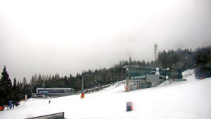 Stuhleck - Stuhleckbahn Bergstation - 13.2.2026 v 08:45 Stuhleck - Stuhleckbahn Bergstation - 13.2.2026 v 08:45