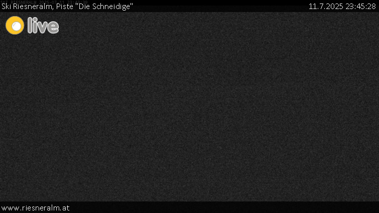 Ski Riesneralm - Piste "Die Schneidige" - 11.7.2025 v 23:45 Ski Riesneralm - Piste "Die Schneidige" - 11.7.2025 v 23:45