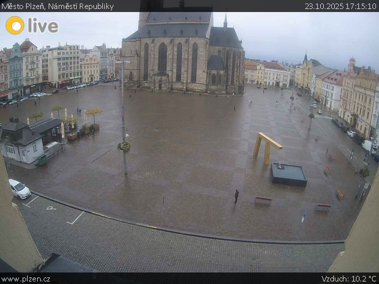 Město Plzeň - Náměstí Republiky - 23.10.2025 v 17:15 Město Plzeň - Náměstí Republiky - 23.10.2025 v 17:15