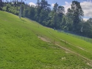 Skigebiet Mosty u Jablunkova - Unterer Teil der Skipiste Nr. 1 - 16.6.2026 v 11:00