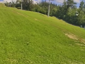 Skigebiet Mosty u Jablunkova - Unterer Teil der Skipiste Nr. 1 - 16.6.2026 v 17:00