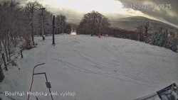 Vrchol Bouřňák, pohled na jih