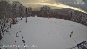 Sport Centrum Bouřňák - Vrchol Bouřňák, pohled na jih - 30.12.2025 v 14:00