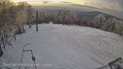 Vrchol Bouřňák, pohled na jih