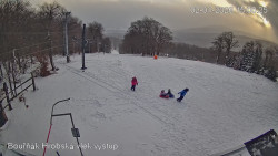 Vrchol Bouřňák, pohled na jih