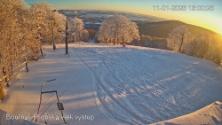 Vrchol Bouřňák, pohled na jih