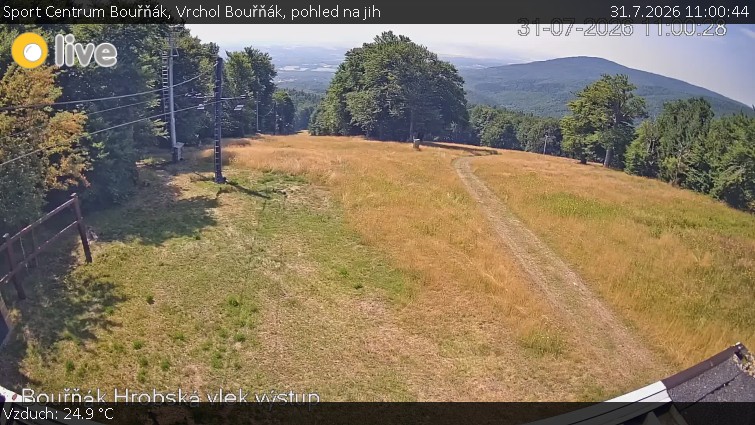 Sport Centrum Bouřňák - Vrchol Bouřňák, pohled na jih - 31.7.2026 v 11:00