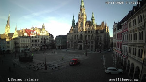 Město Liberec - Náměstí Dr. Edvarda Beneše - 6.11.2025 v 07:45 Město Liberec - Náměstí Dr. Edvarda Beneše - 6.11.2025 v 07:45
