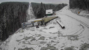 Červenohorské sedlo - Modrá sjezdovka - dojezd k lanové dráze - 19.11.2025 v 10:50 Červenohorské sedlo - Modrá sjezdovka - dojezd k lanové dráze - 19.11.2025 v 10:50