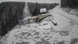 Červenohorské sedlo - Modrá sjezdovka - dojezd k lanové dráze - 19.11.2025 v 11:50 Červenohorské sedlo - Modrá sjezdovka - dojezd k lanové dráze - 19.11.2025 v 11:50