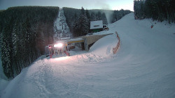 Modrá sjezdovka - dojezd k lanové dráze