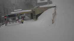 Modrá sjezdovka - dojezd k lanové dráze