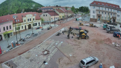 Náměstí Míru