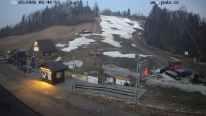 Skiareál Hodonín u Kunštátu - Sjezdovka - 15.3.2026 v 05:45 Skiareál Hodonín u Kunštátu - Sjezdovka - 15.3.2026 v 05:45