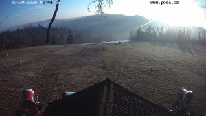 Skiareál Hodonín u Kunštátu - Sjezdovka, panorama východ - 20.3.2026 v 06:45