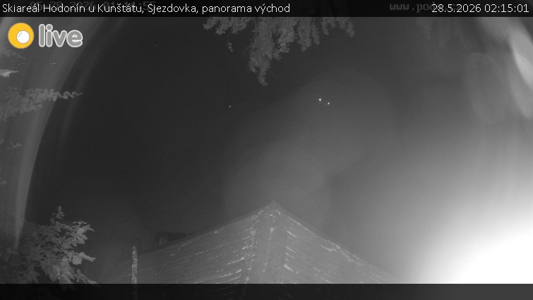 Skiareál Hodonín u Kunštátu - Sjezdovka, panorama východ - 28.5.2026 v 02:15