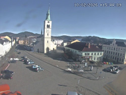 Náměstí, koste sv. Markéty