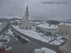 Náměstí, koste sv. Markéty