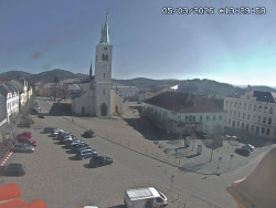 Náměstí, koste sv. Markéty