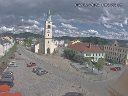 Náměstí, koste sv. Markéty