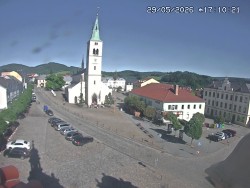 Náměstí, koste sv. Markéty