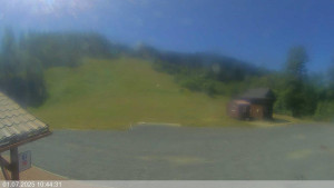 Ski areál Razula - Dolní část sjezdovky - 1.7.2025 v 10:45