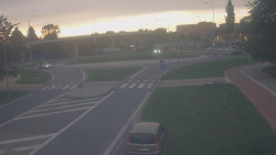 Křižovatka ulic Velká Dlážka a Polní
