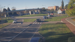 Křižovatka ulic Velká Dlážka a Polní