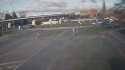 Křižovatka ulic Velká Dlážka a Polní