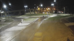 Křižovatka ulic Velká Dlážka a Polní