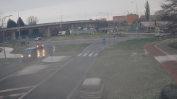 Křižovatka ulic Velká Dlážka a Polní