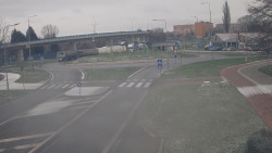 Křižovatka ulic Velká Dlážka a Polní